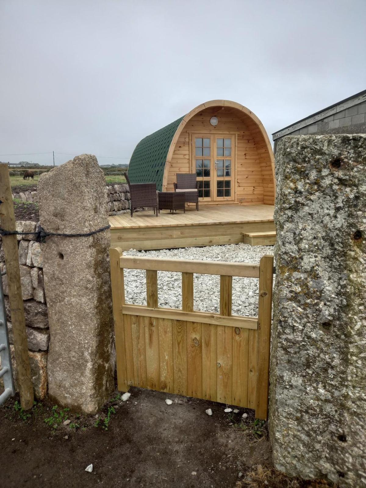 Cape Cornwall Pod With Vast Sea Views セント・ジャスト エクステリア 写真